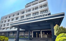 Taris Art Hotel Phrae
