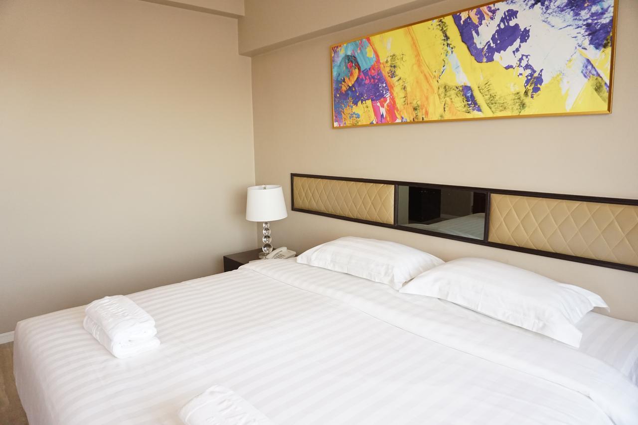 Taris Art Hotel Phrae Exterior photo