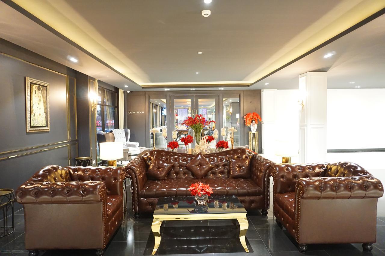 Taris Art Hotel Phrae Exterior photo